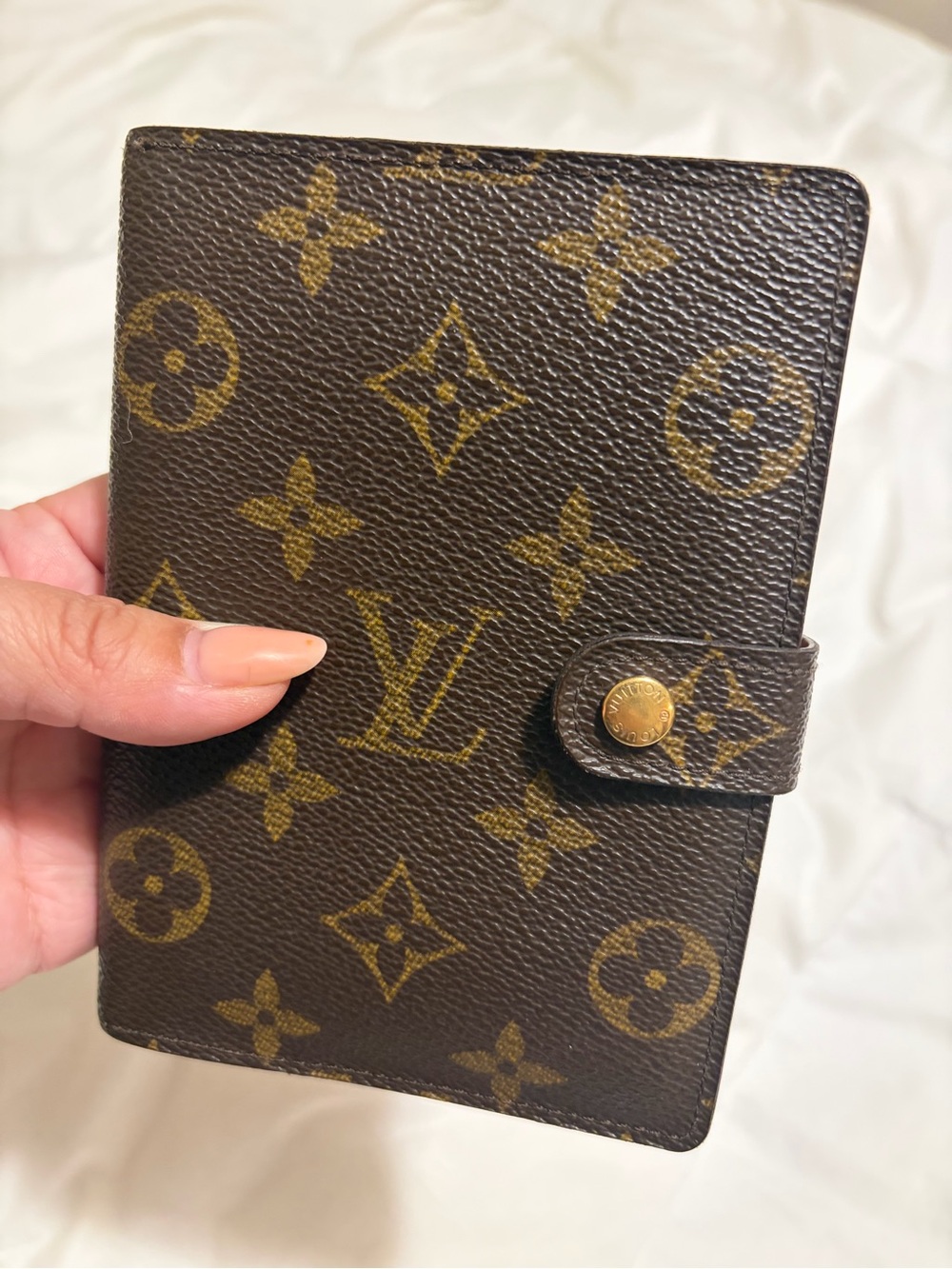 Louis Vuitton Monogram Agenda Cover in Brown and Gold